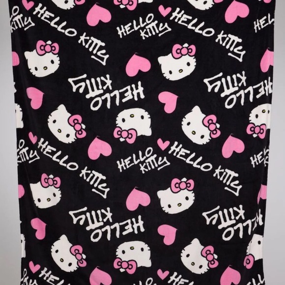 Hello Kitty Bedding Hello Kitty Forever 2 Blanket New Black Hearts